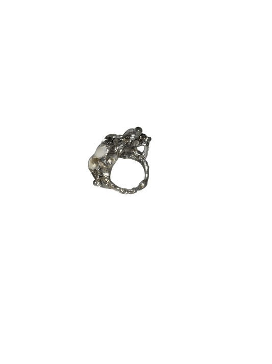 six tooth ring - (03)0